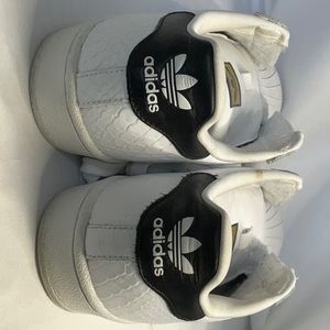 💯Authentic Adidas SUPERSTAR shell head size 8-8.5 white/navy